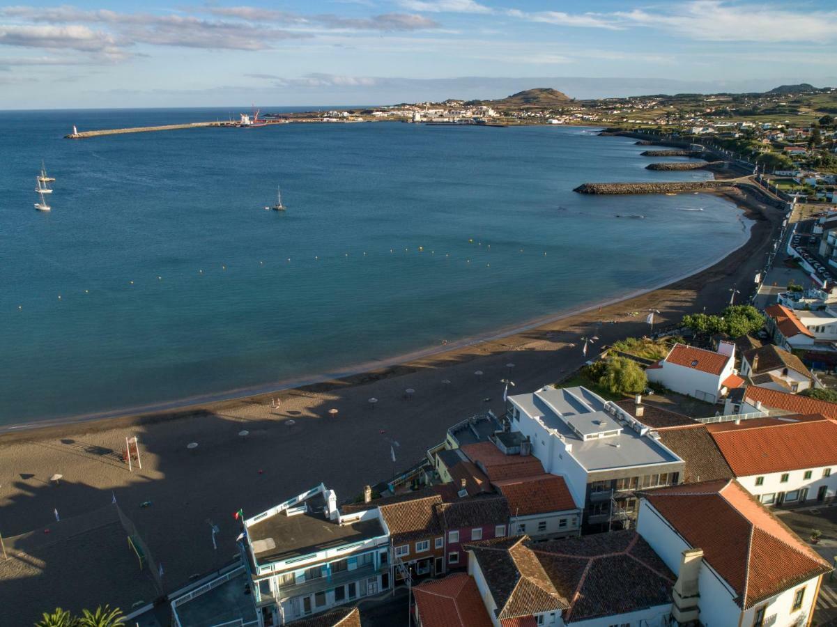 Black House Praia da Vitoria Luaran gambar