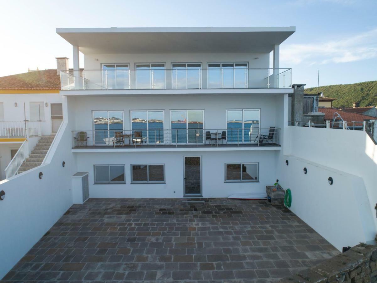 Black House Praia da Vitoria Luaran gambar