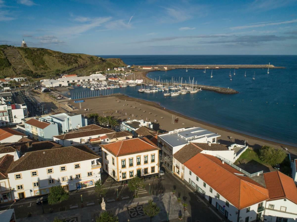 Black House Praia da Vitoria Luaran gambar