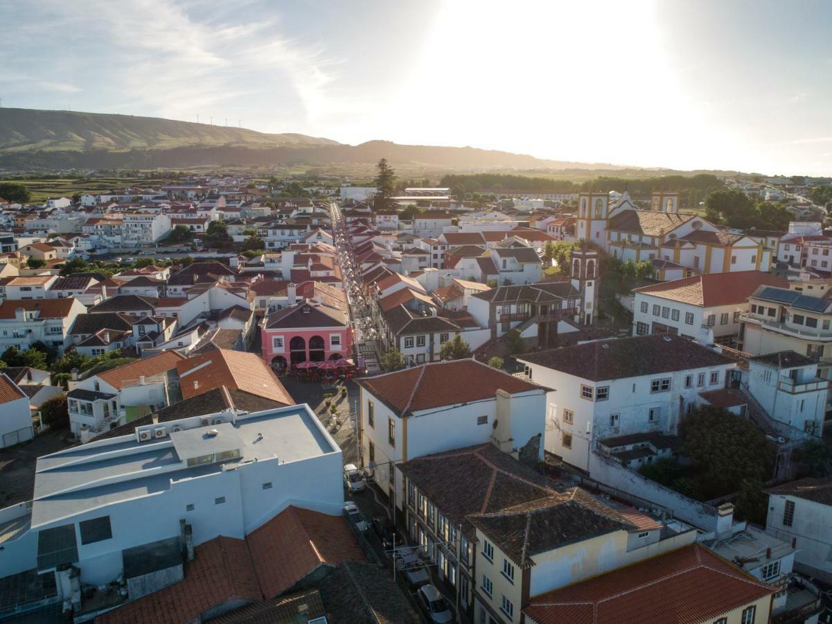 Black House Praia da Vitoria Luaran gambar