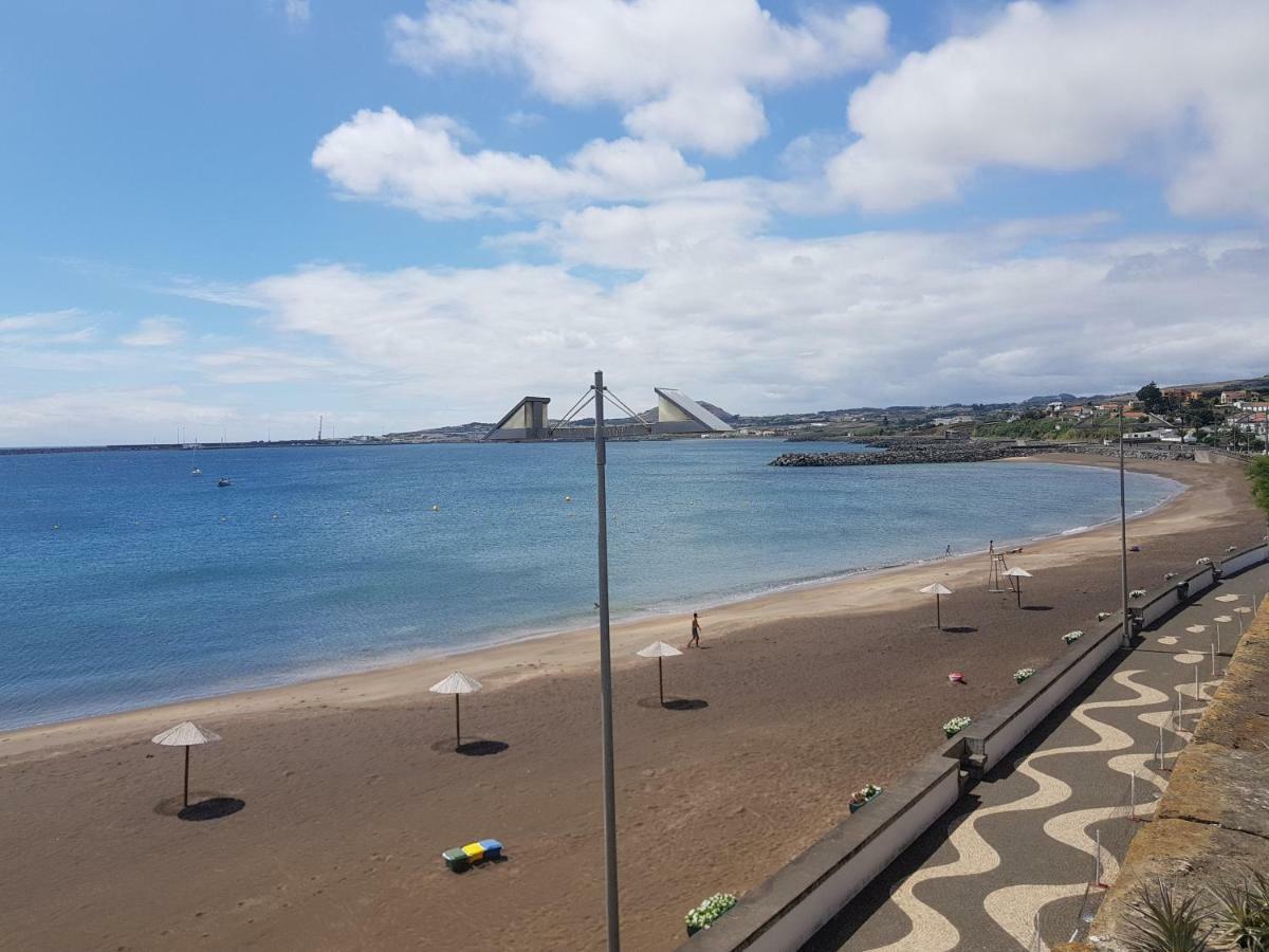 Black House Praia da Vitoria Luaran gambar